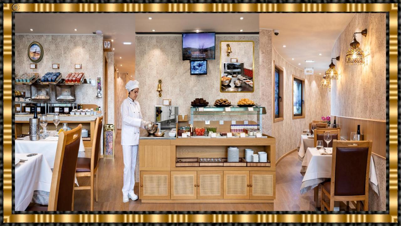 Hotel Jaguar Oporto - Airport To Hotel And City Center And Vice-Versa Is A Free And Continuous Shuttle Service From 7Am To 8Pm Eksteriør billede